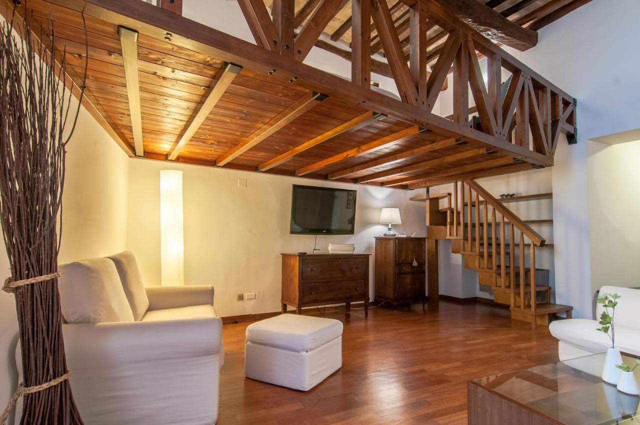 Cozy Loft Vannucci